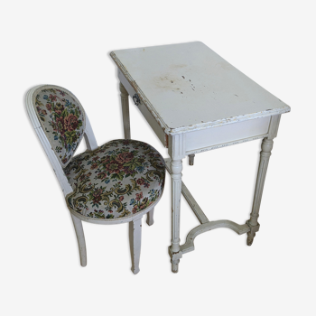 Table et sa chaise