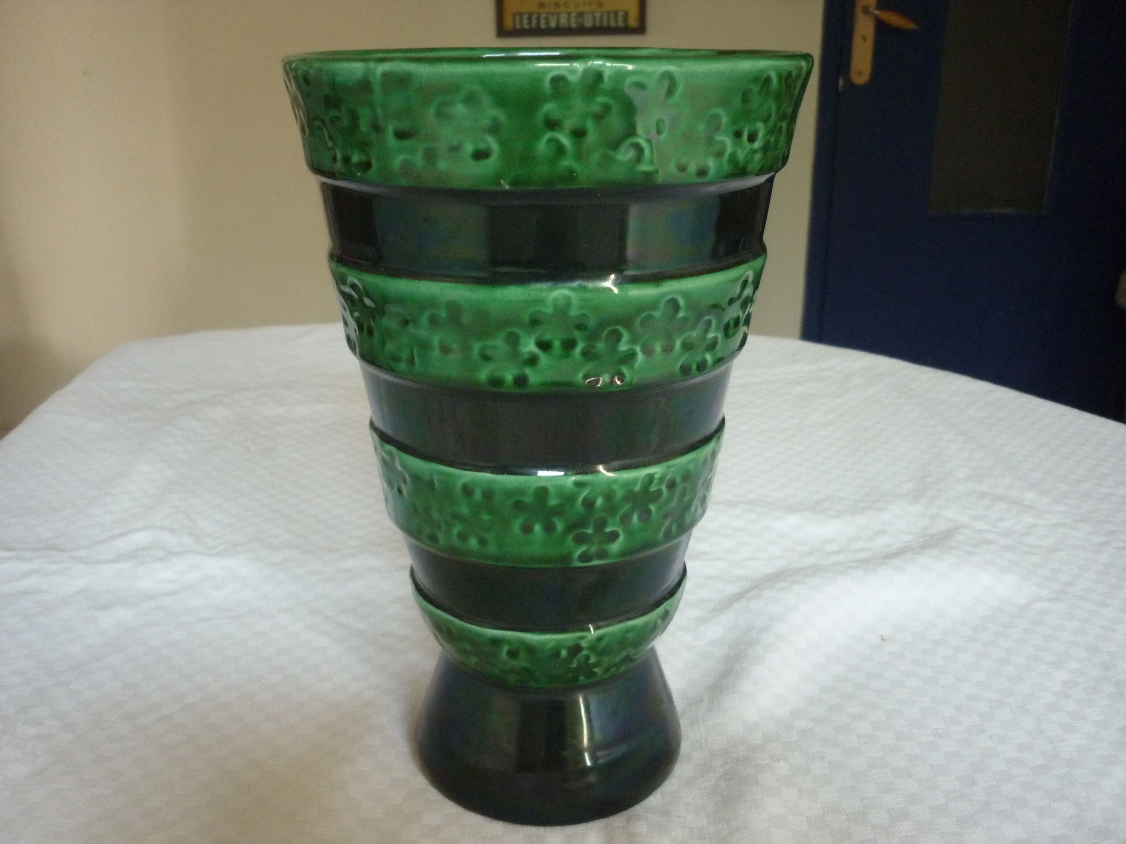 Ceramic vase st clement green and black signed letalle