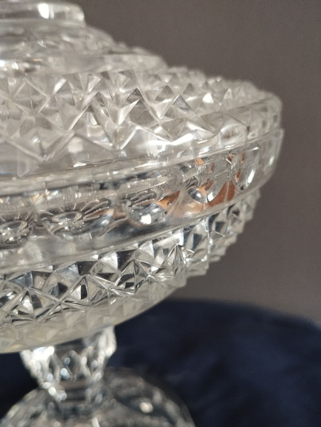 Diamond tip candy dish/sweetheart on crystal base, 1970