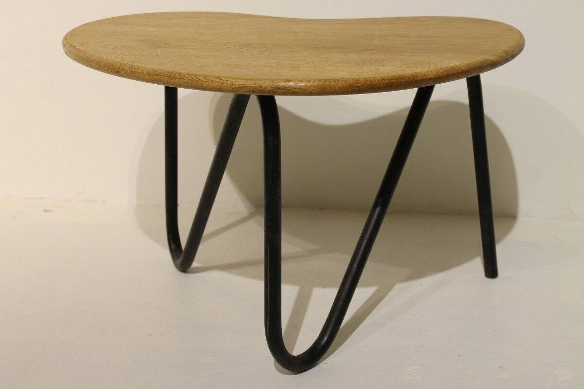 Table basse "Prefacto" Pierre Guariche, éditée par Airborne