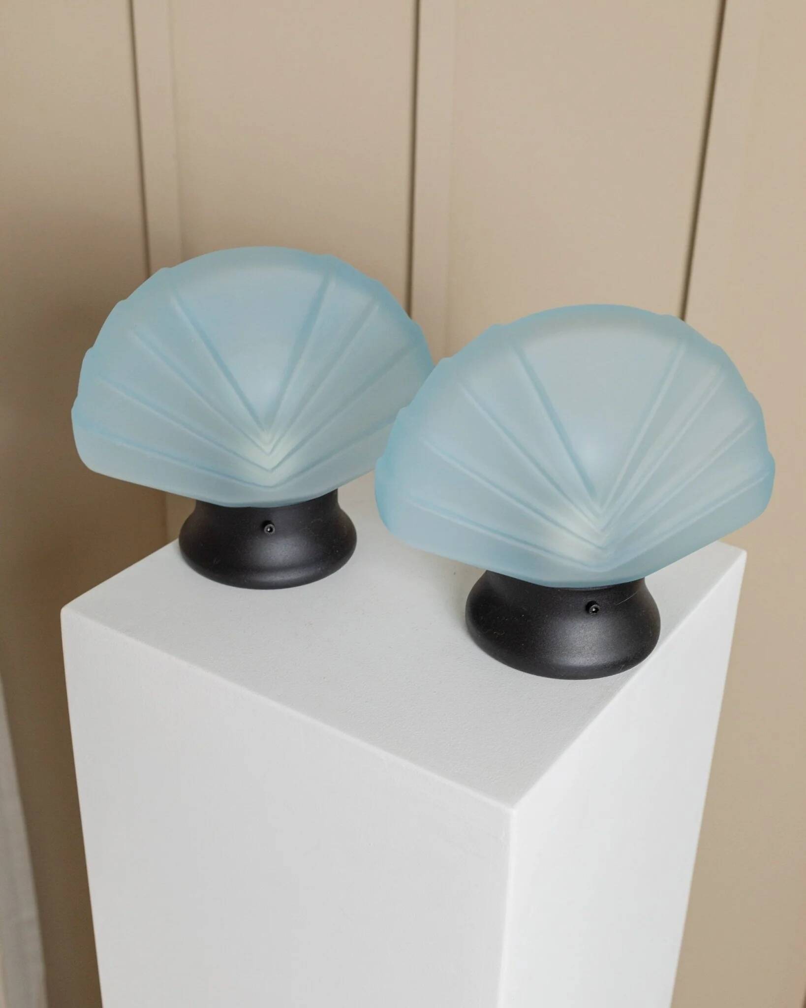 Set of 2 Murano glass shell lamps - light blue table lamp - vintage Space Age design Italy - 1980s