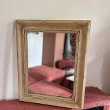 Miroir en bois couleur ivoire effet vieilli