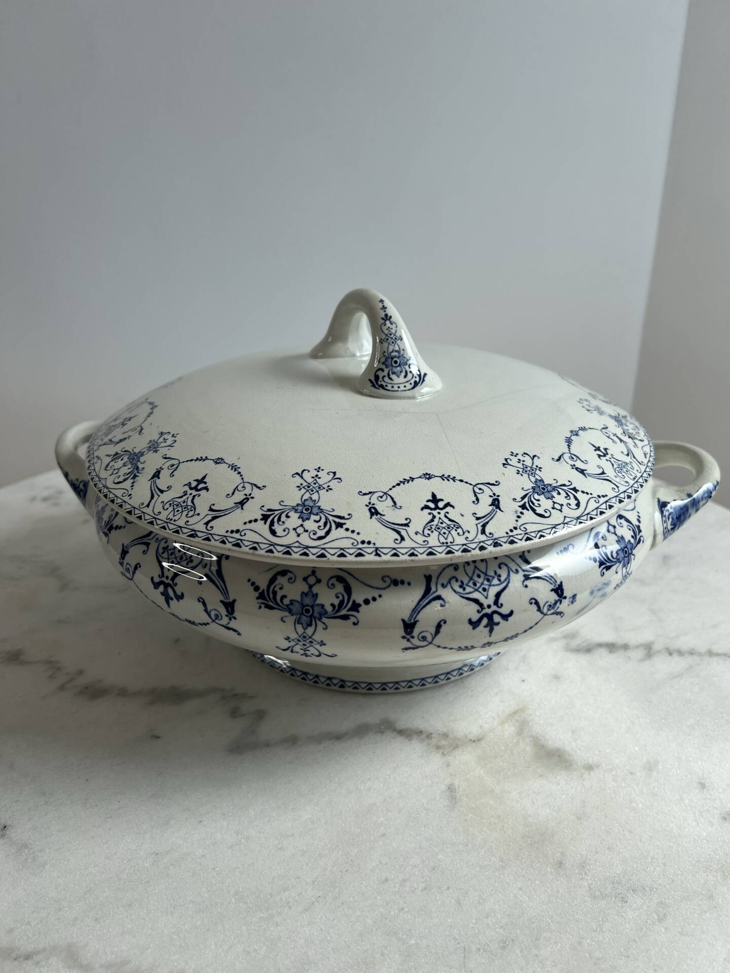 Antique soup tureen Lunéville KG Collection Moustiers, Ironstone