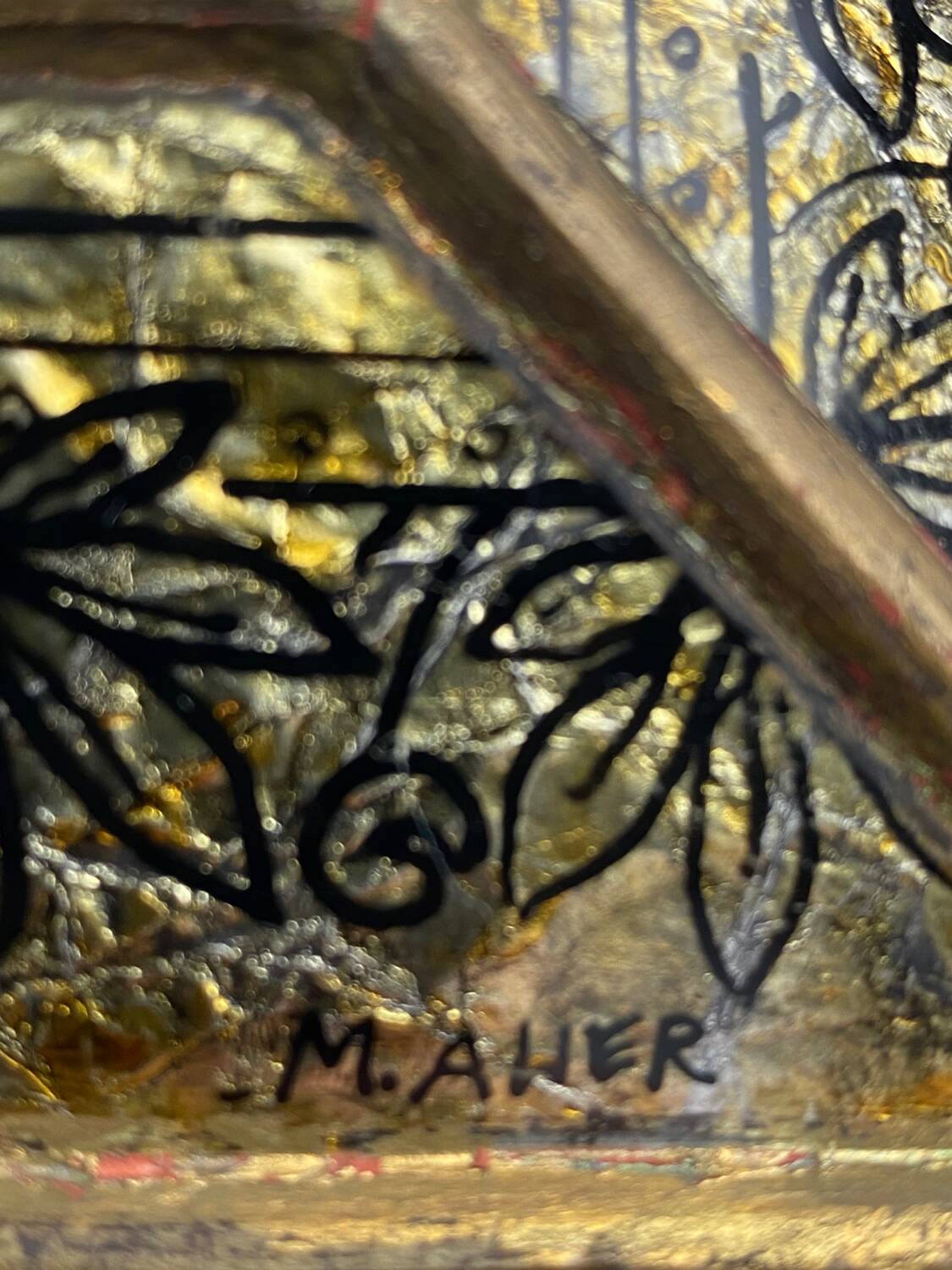 Eglomisé mirror with wooden parecloses