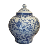 Chinese covered pot