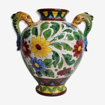 Vase à deux anses "aux dauphins" à décor de fleurs, Italie, 30 cm