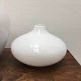 Duo of soliflore vases in white blown glass