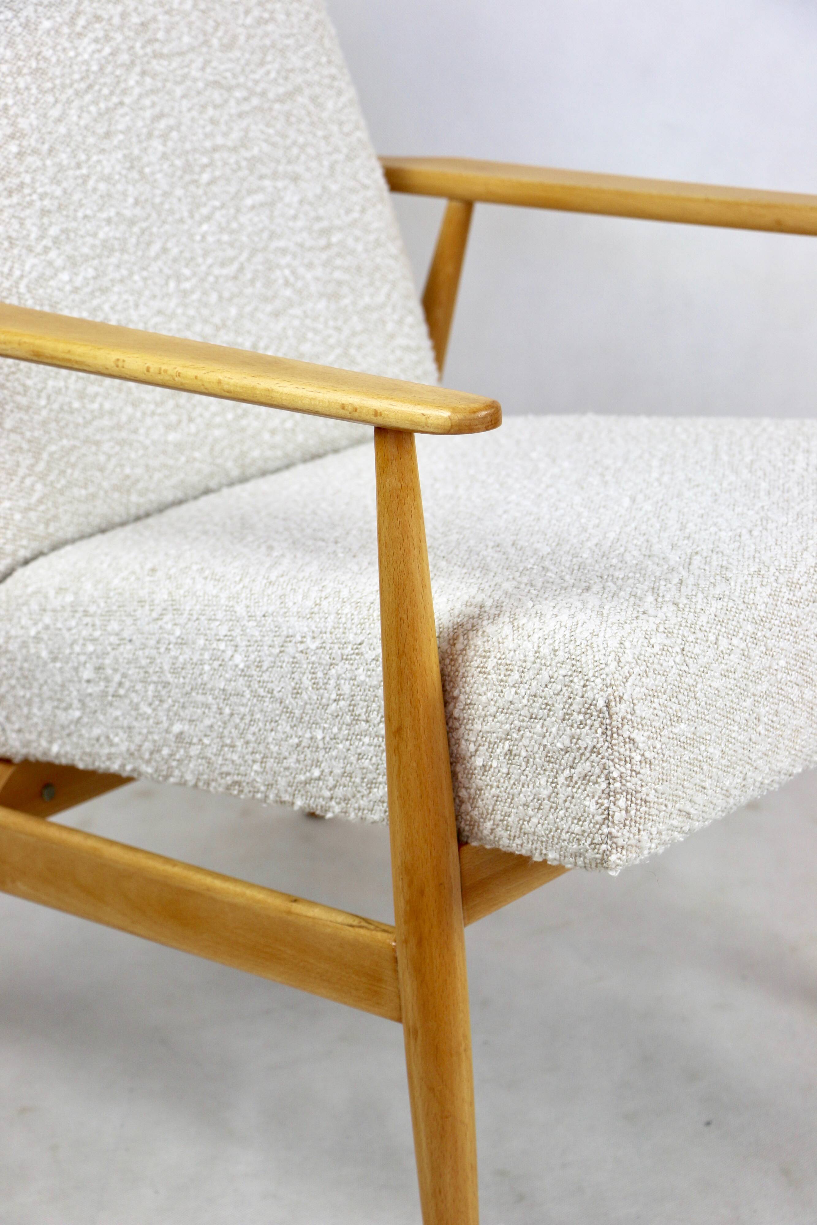 Armchair 'Lis', 1970s, white boucle, design by Henryk Lis - light wood