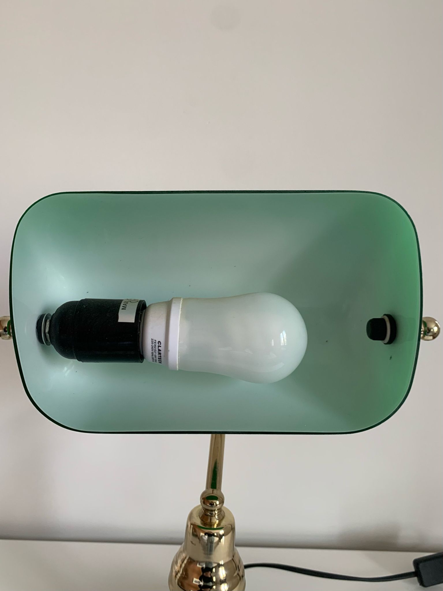 Desk lamp
