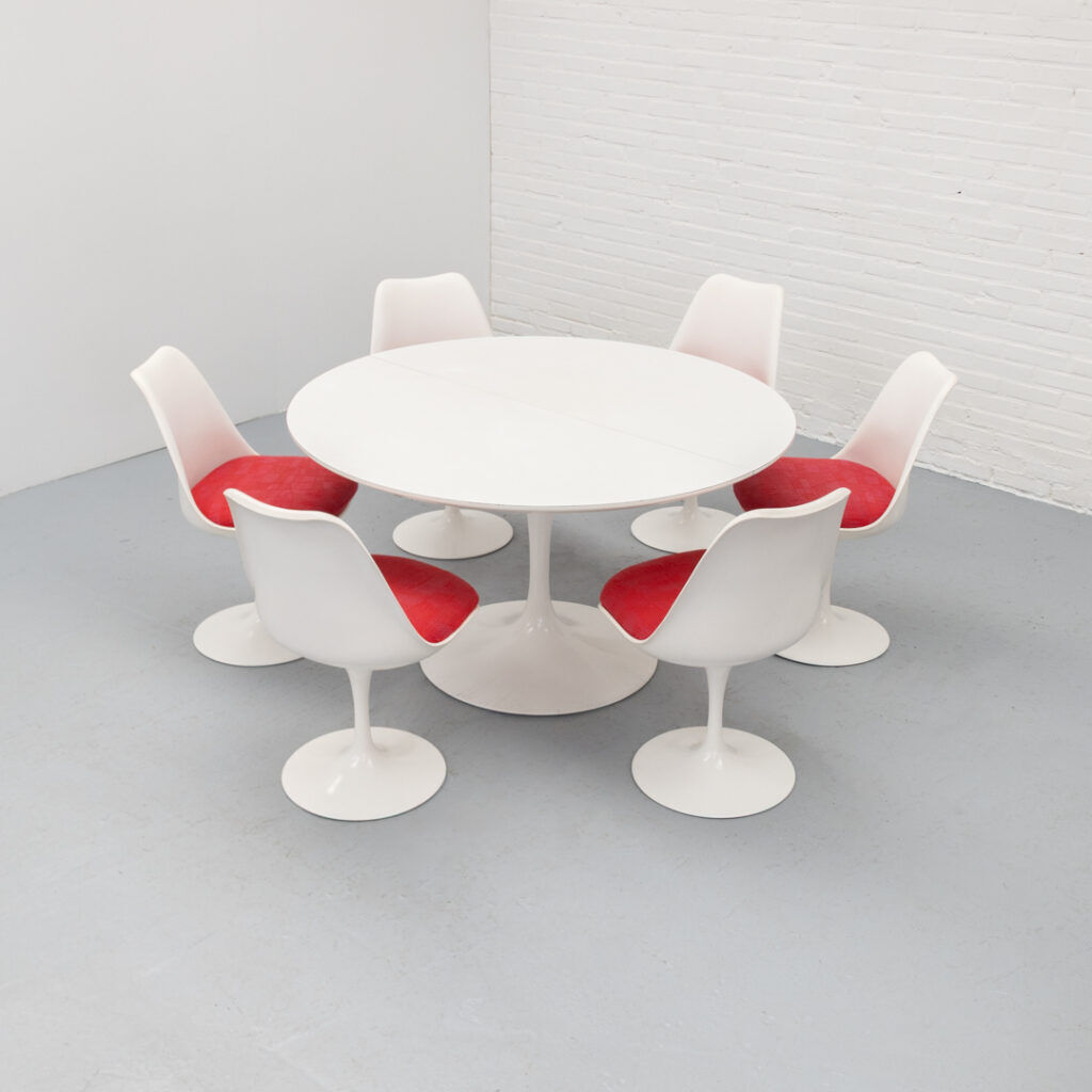 Set of 6 Eero Saarinen Knoll Tulip Chairs, 1979
