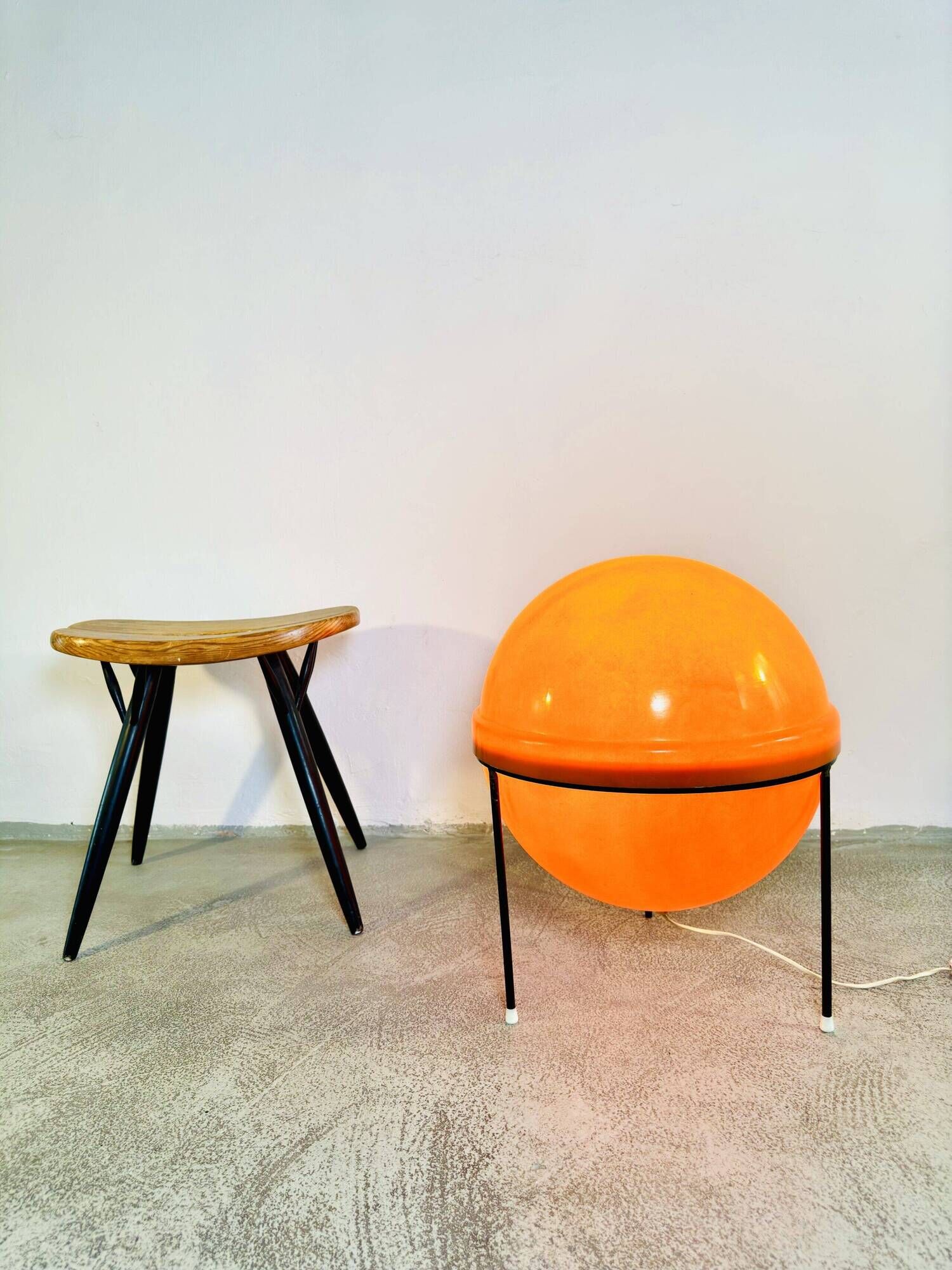 Large Space Age Tripod Sphere Floor Lamp In Orange By Unknown Designer, Around 1960S