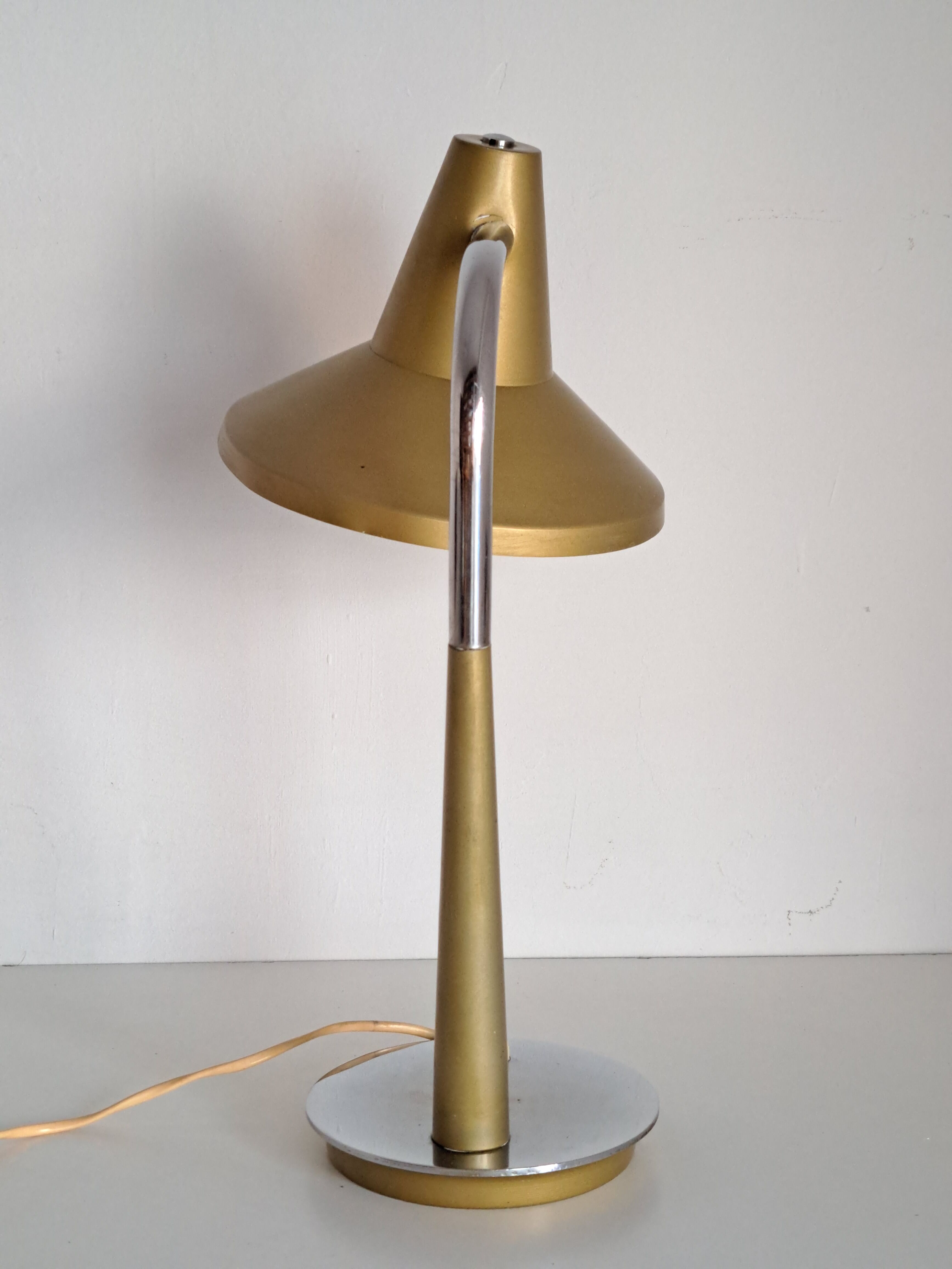 Antique desk lamp