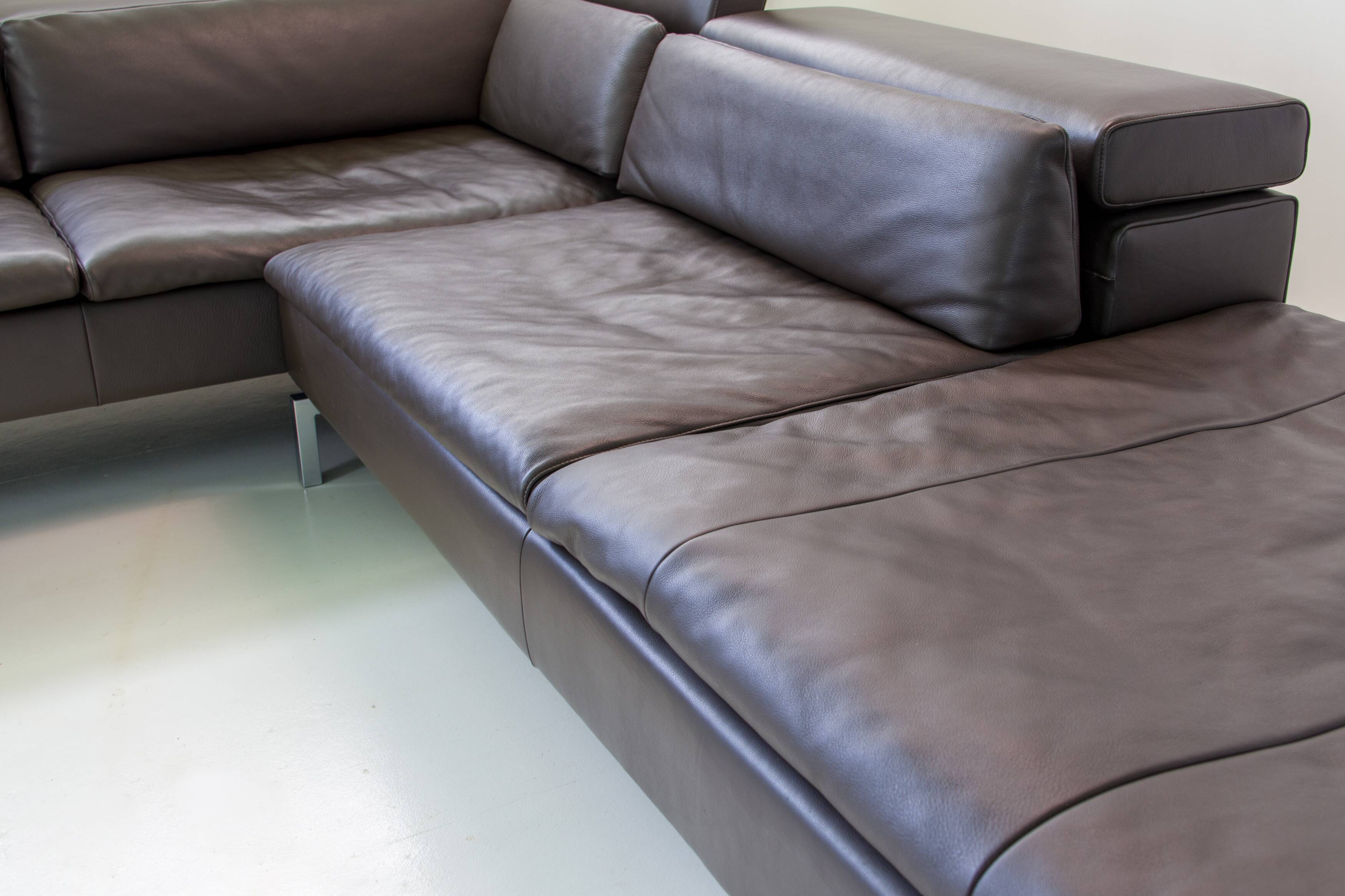 Jori Shiva leather corner sofa – Jean-Pierre Audebert