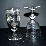 Saint-Louis set of 2 wine glasses – acid-etched floral rocaille decoration 1920 H13