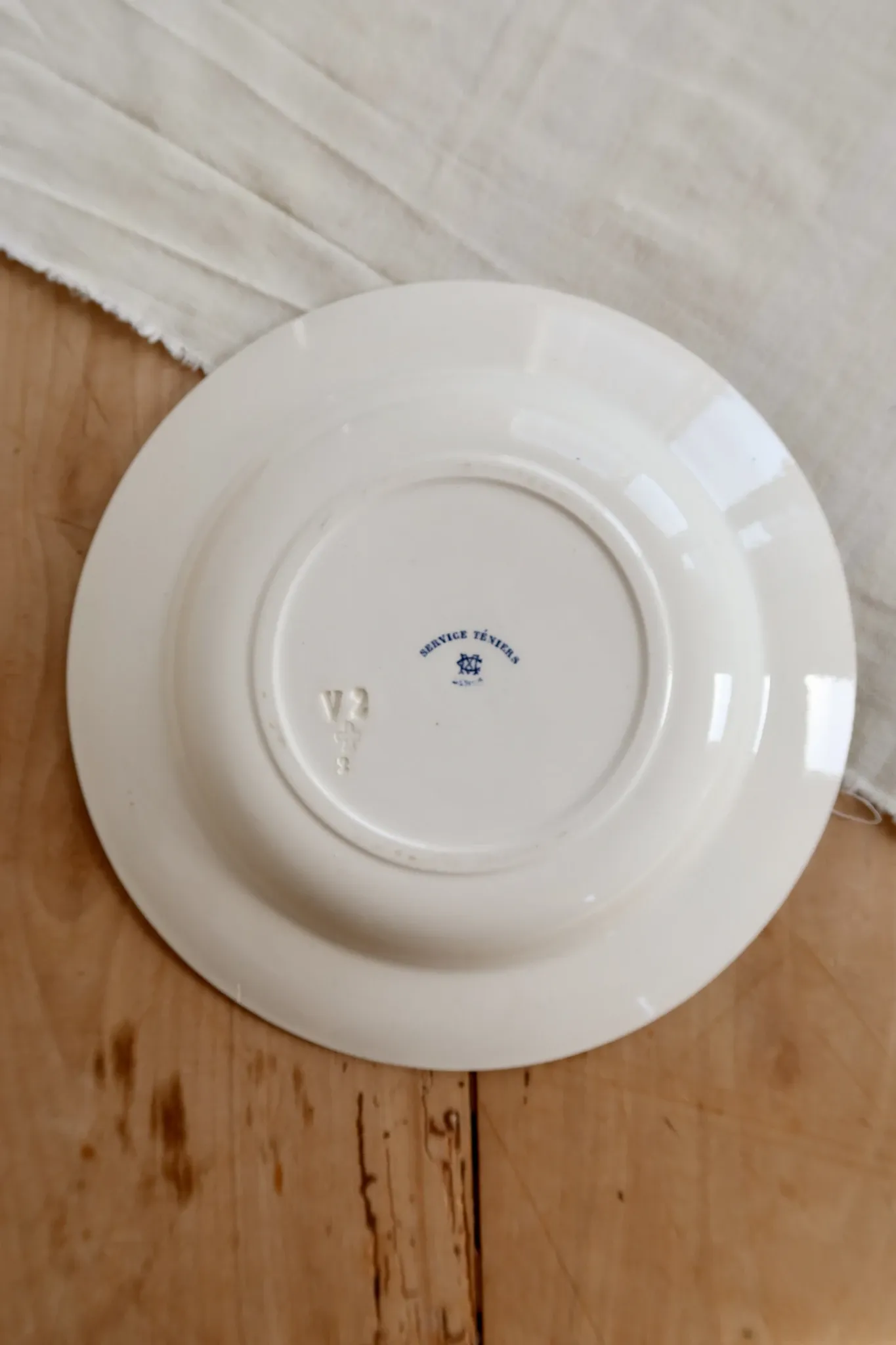 Antique hollow plate Creil and Montereau Téniers service - Ironstone