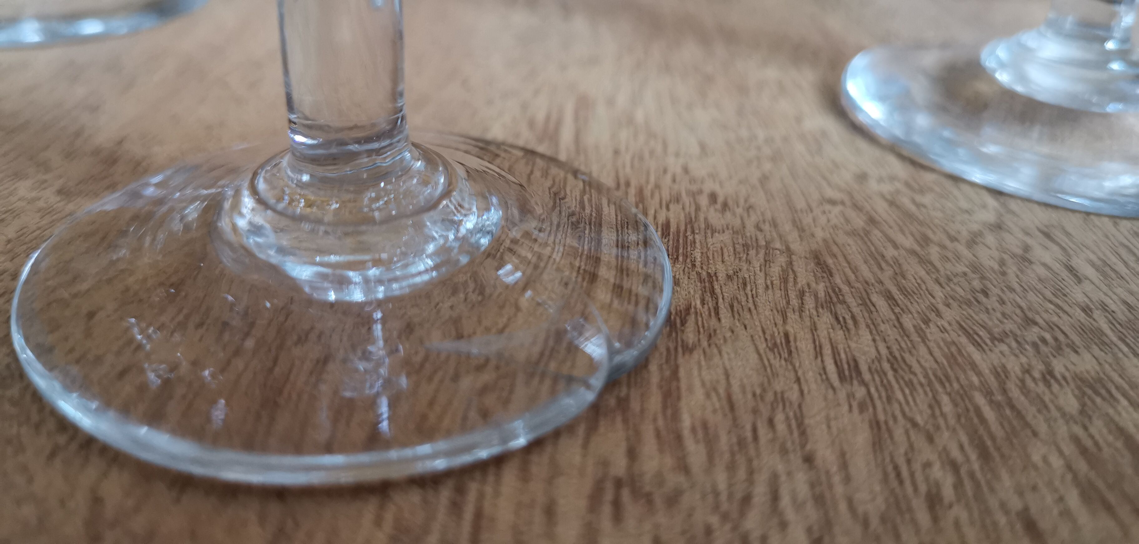 Set of 6 old balloon glasses on legs in hand-blown crystal 20s
