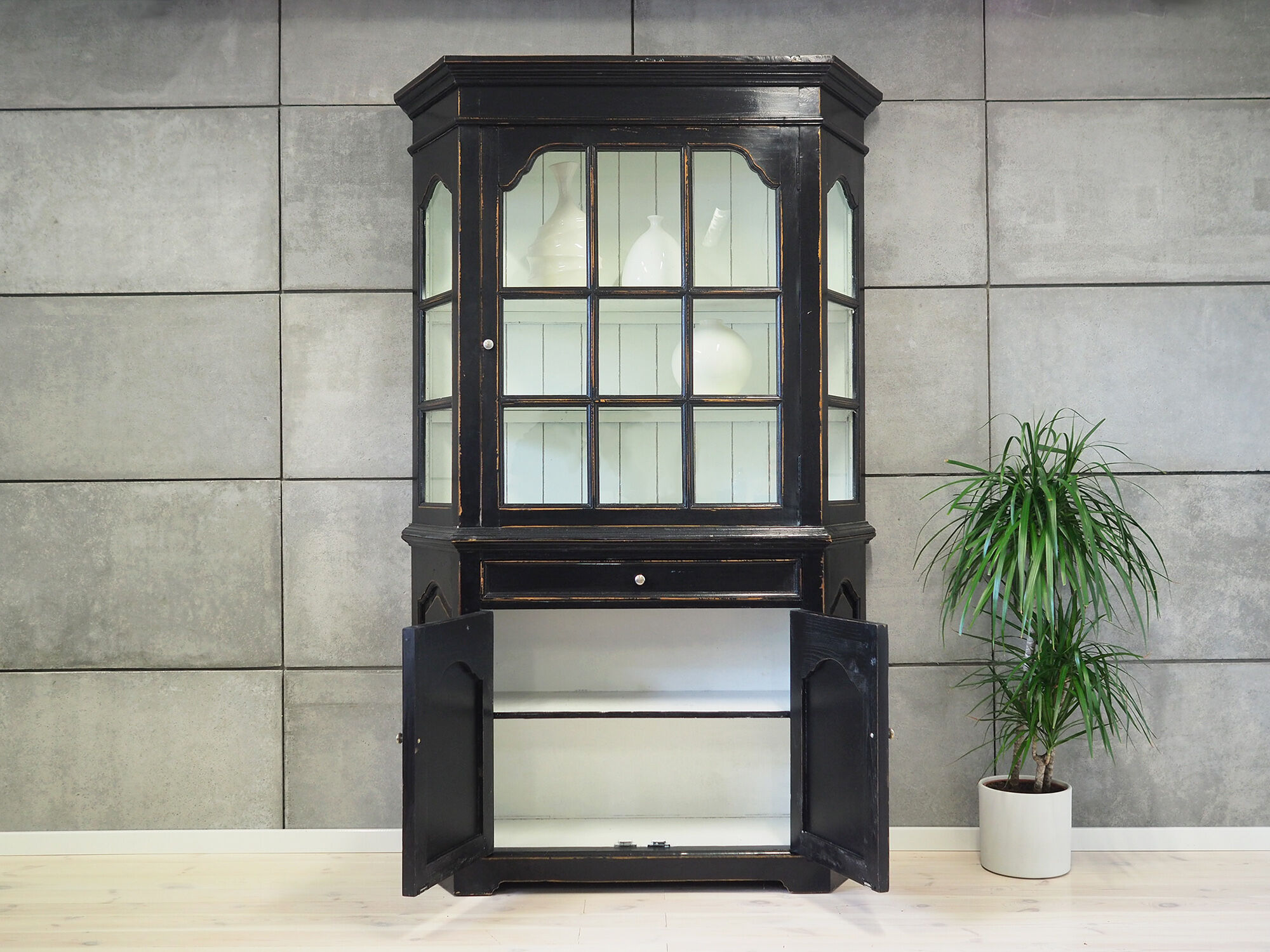 Cupboard pine, Danish design, 80's