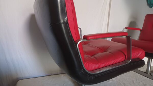 Paire de fauteuil en cuir de Raphael Raffel des années 70