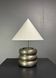 Lampe de table bulle en argent plaqué sur base en cuivre de style moderniste du milieu du siècle, vers 1950.