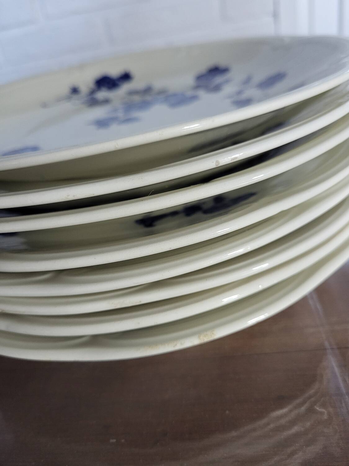 Gien plates