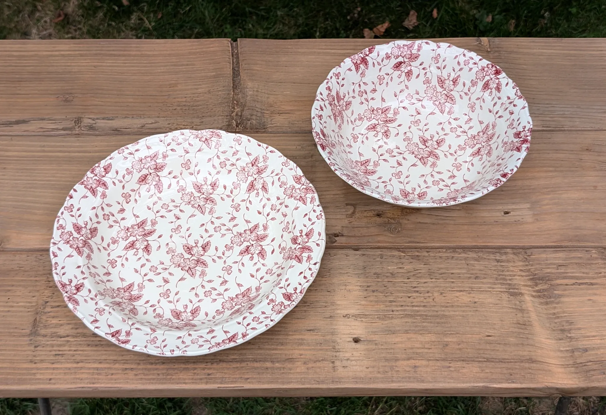 English plate and salad bowl duo