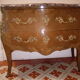Commode 2 tiroirs Louis XV galbée en bois de rose