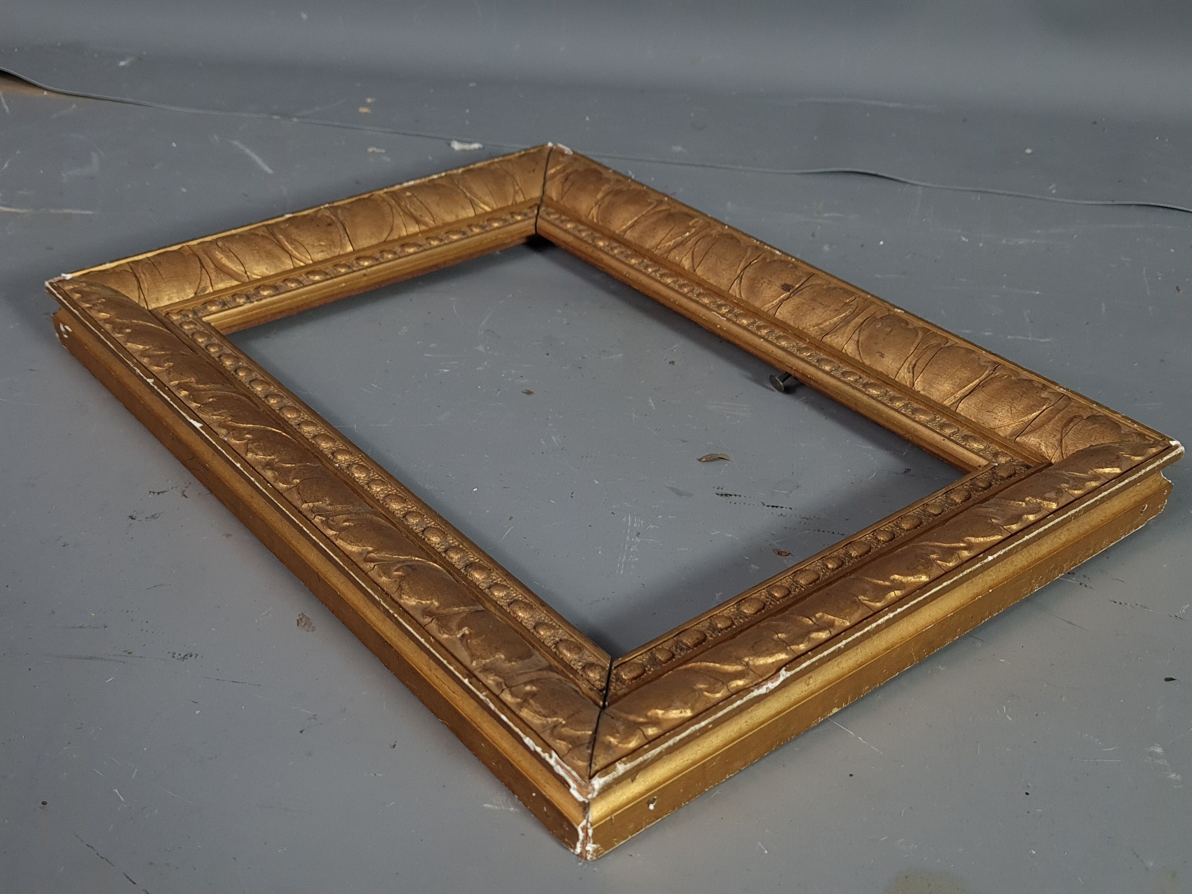 Old frame gilded stucco wood 29.5x21.5 cm, foliage 23.2x15.3 cm