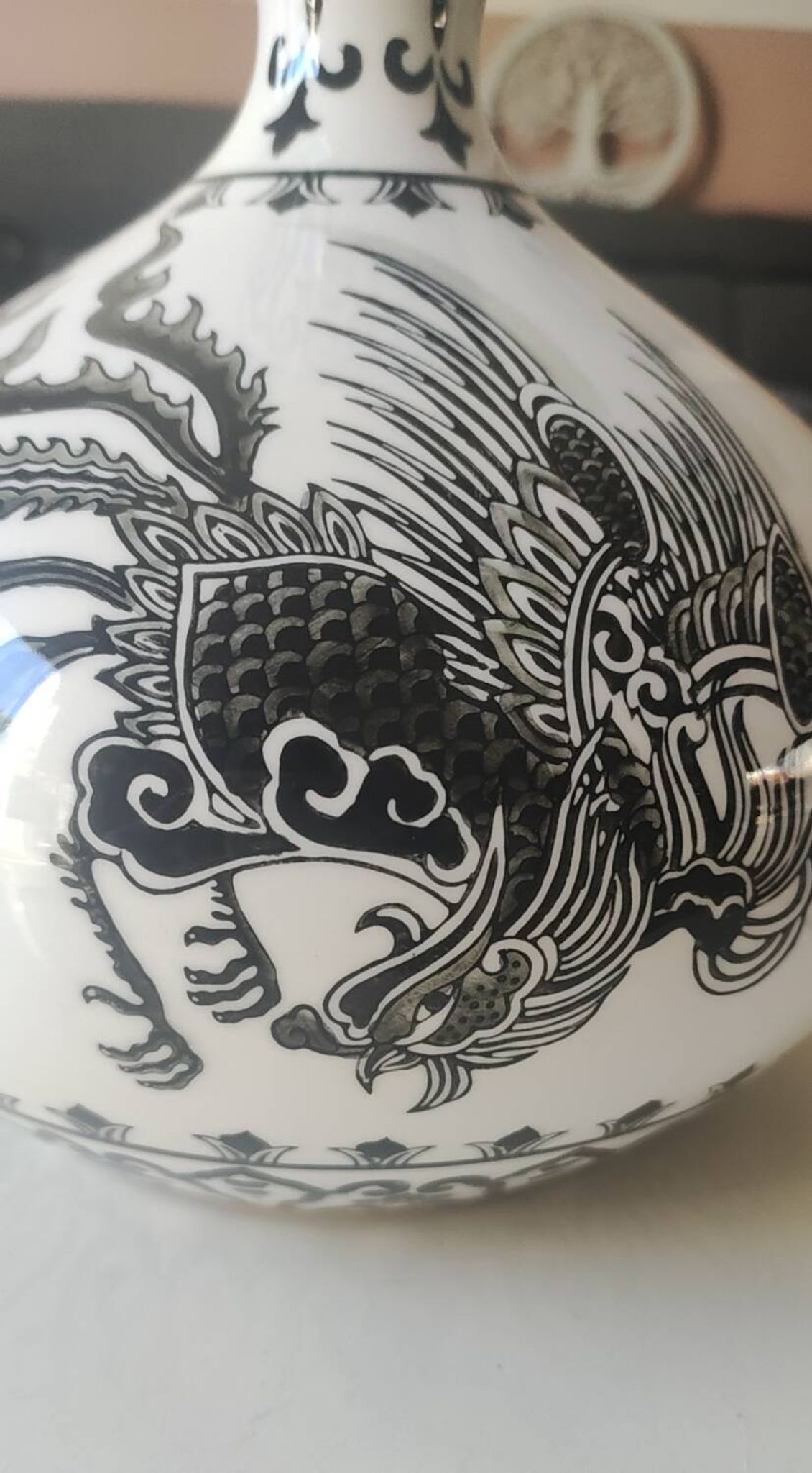 Vase Sia Home Fashion. Celestial Sphere design. Decor with birds/Chimeras.