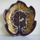 Plat Vallauris , céramique exécutée main, forme de feuille