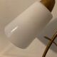 Lampe vintage en fer forgé et opaline
