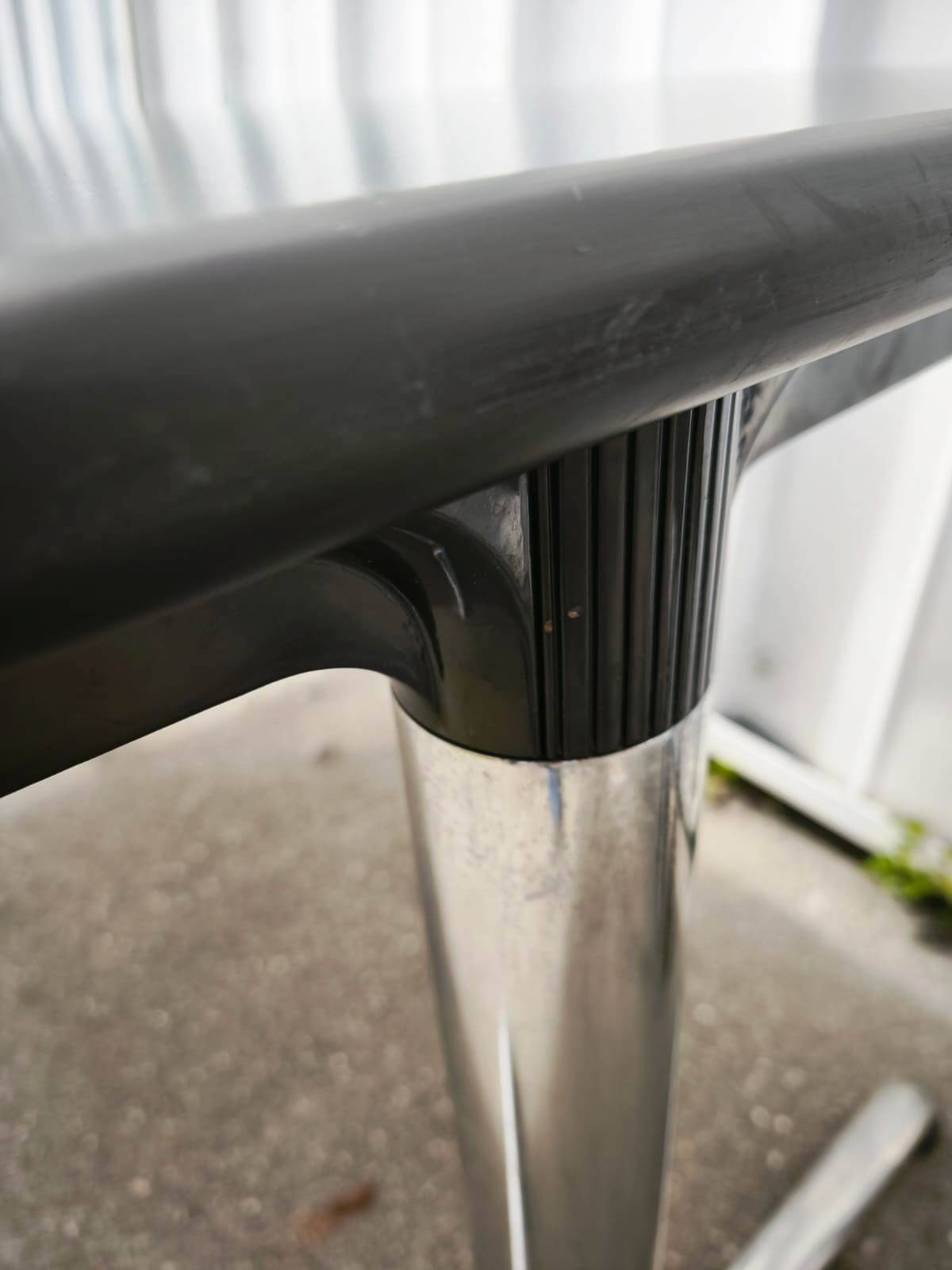 Giancarlo Piretti dining table