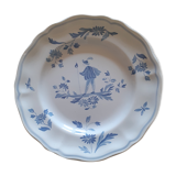 Decorative plate in moustiers earthenware