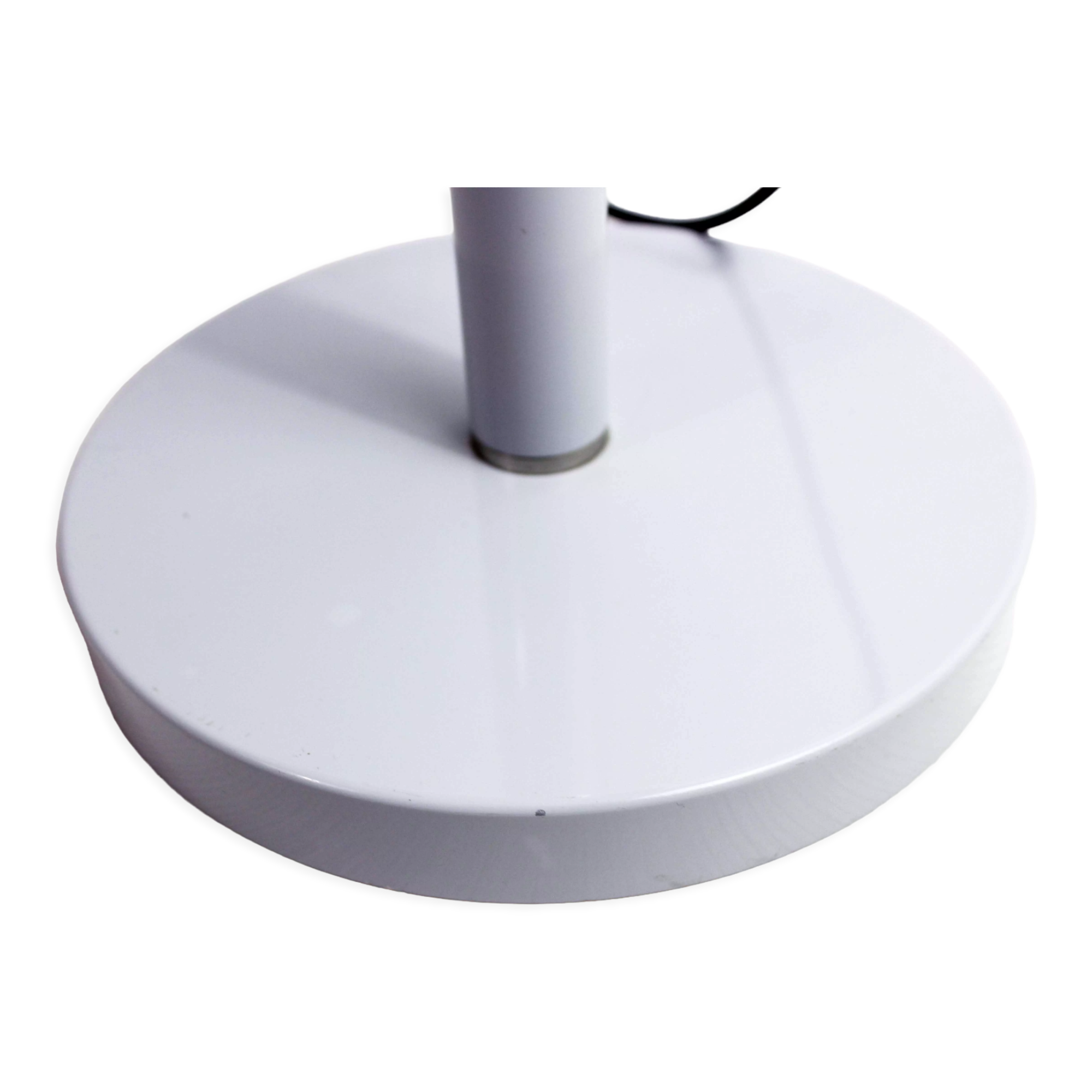 Alfred Müller's articulated lamp for Belmag