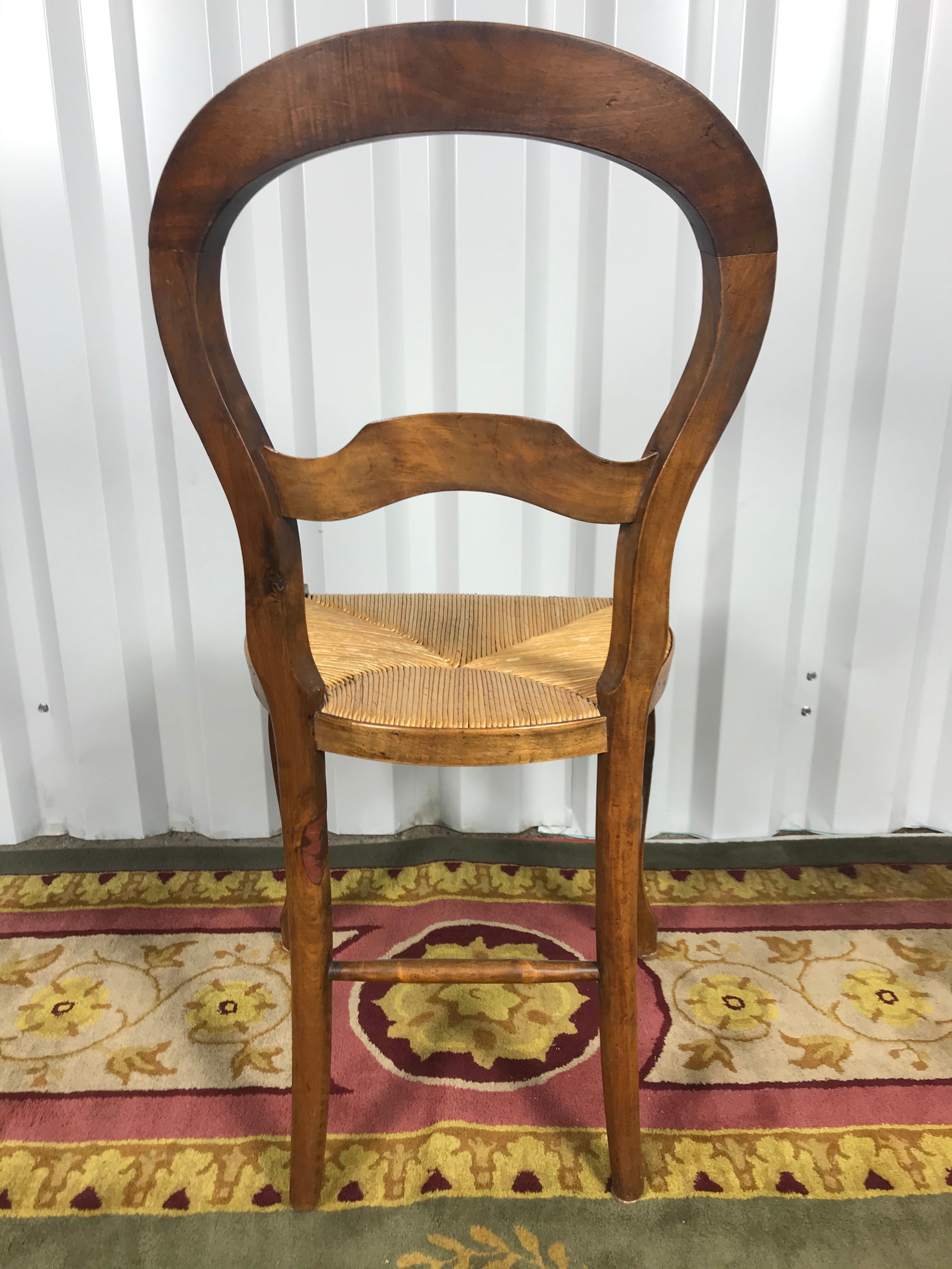 Suite of 6 Louis Philippe chairs mulched in walnut