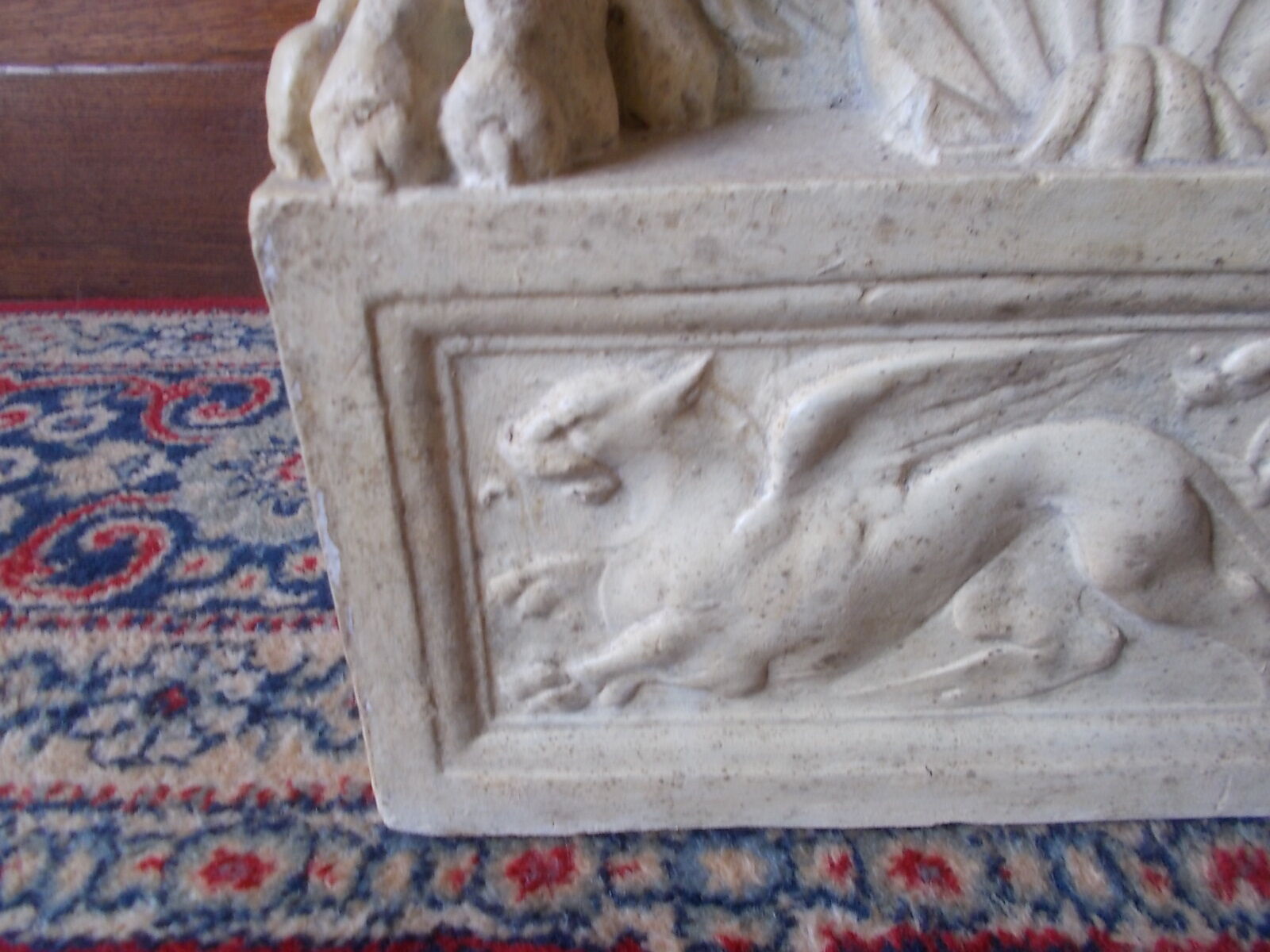 Column pedestal ram heads