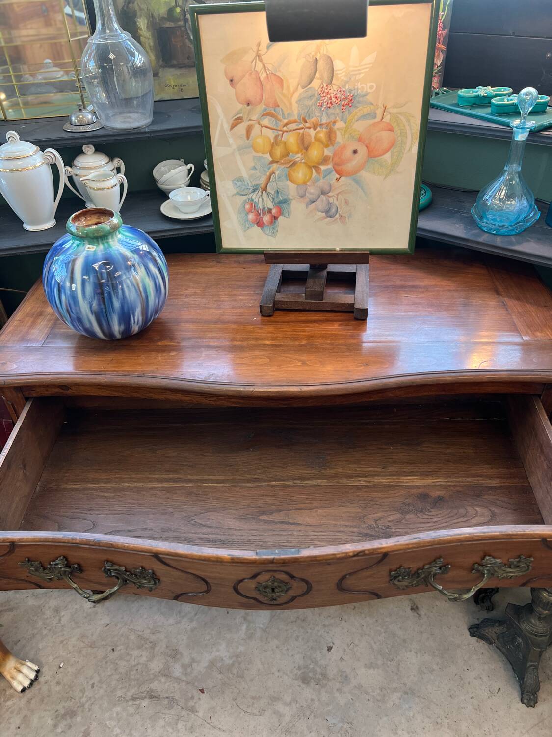 Curved commode in Louis XV style