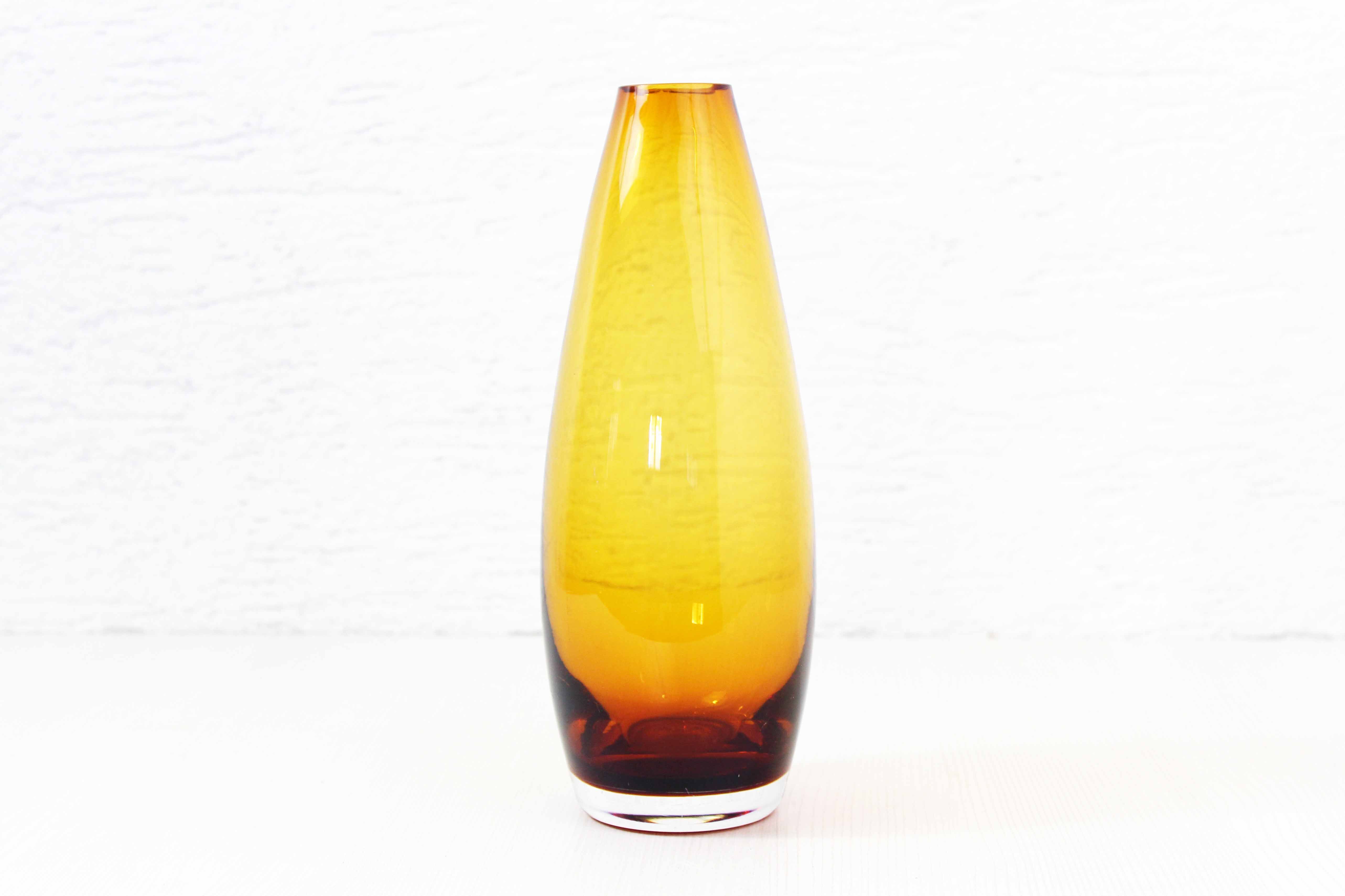 Straw yellow Scandinavian vase