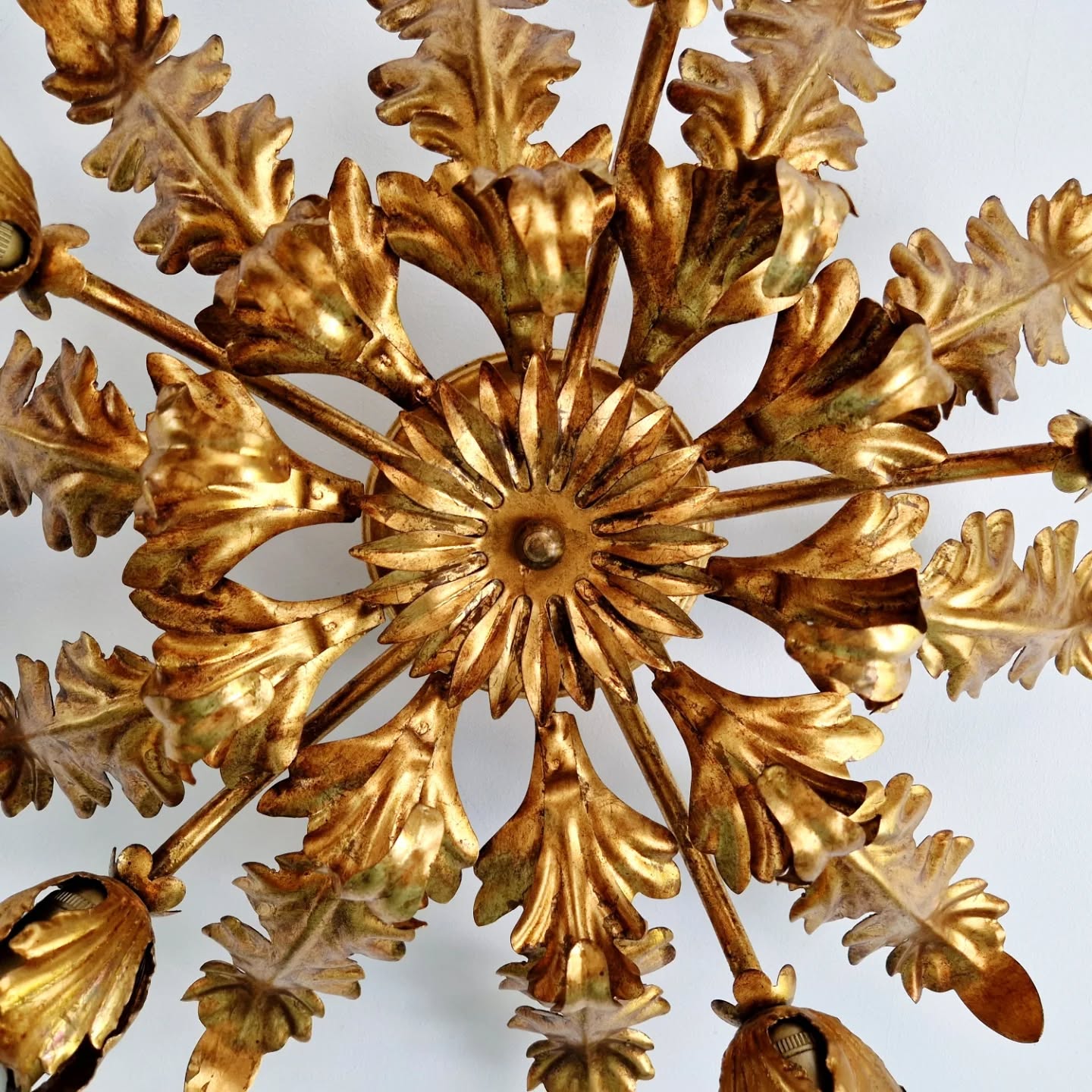 Italian floral ceiling light in gilded metal, 1970s.