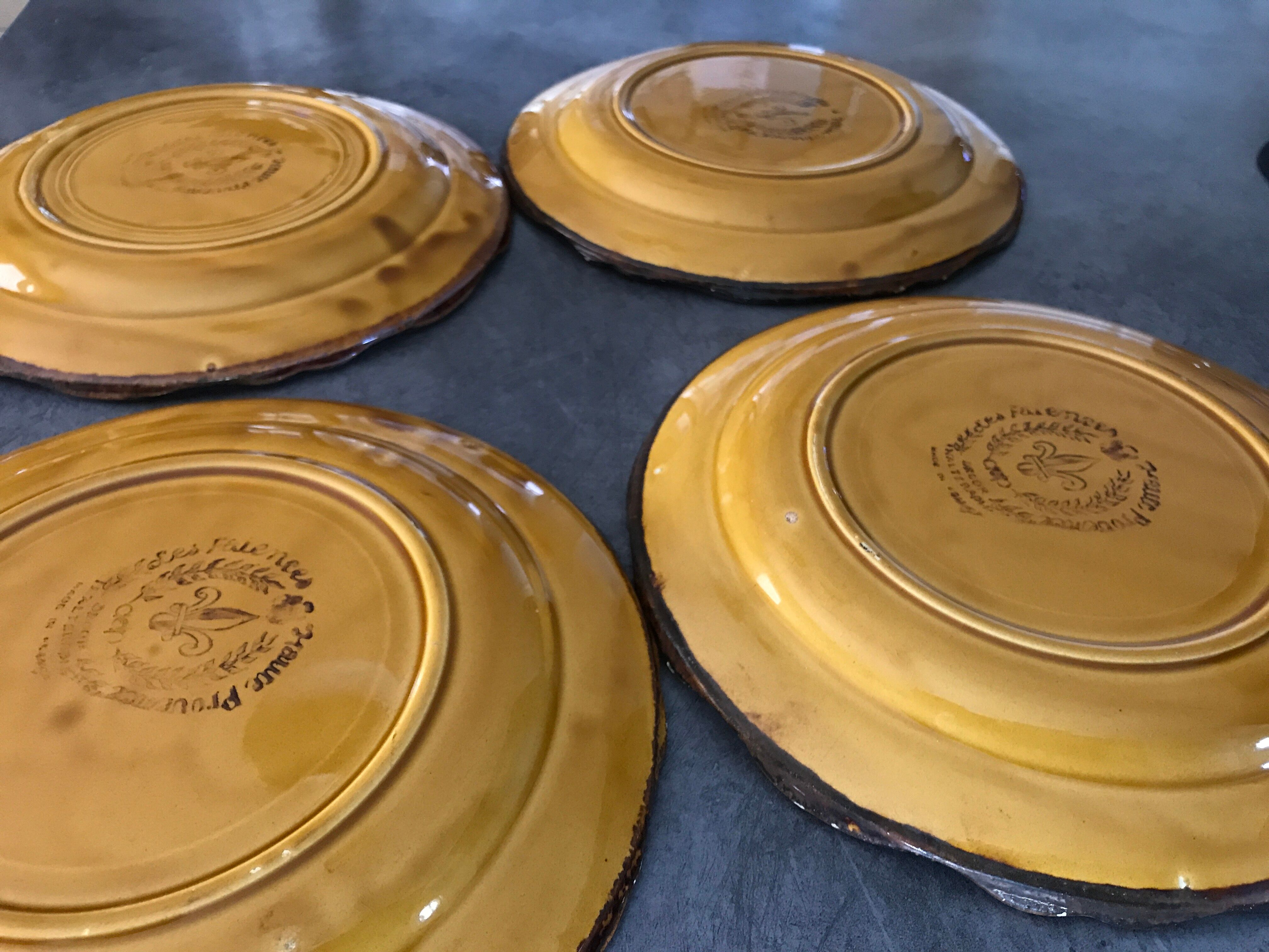 Set of 4 plates in earthenware of haute provence made yellow handmade 24.5 cm