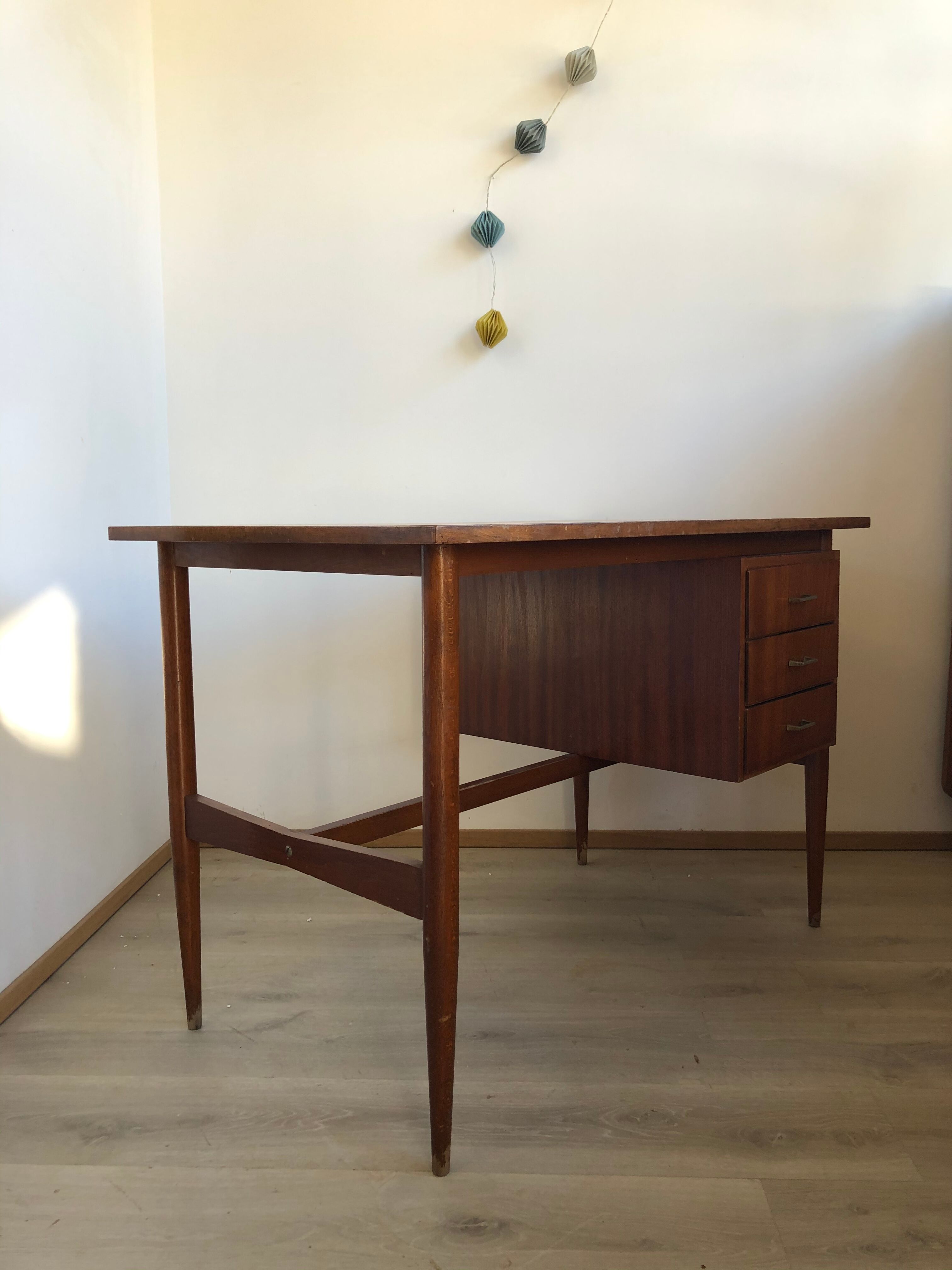 Desk with pencil feet from 1963