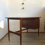 Desk with pencil feet from 1963