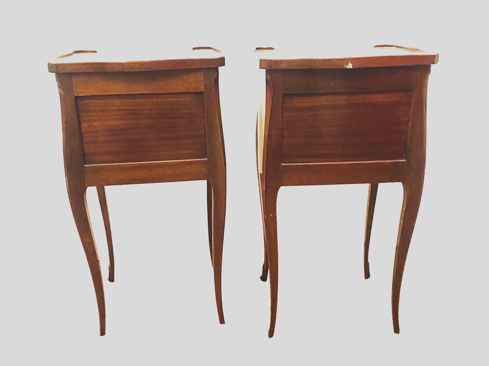 Suite of two Louis XV style bedside tables in mahogany and rosewood 20th century