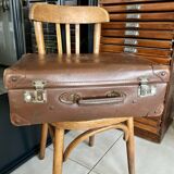 Former vintage suitcase "La Mondiale"