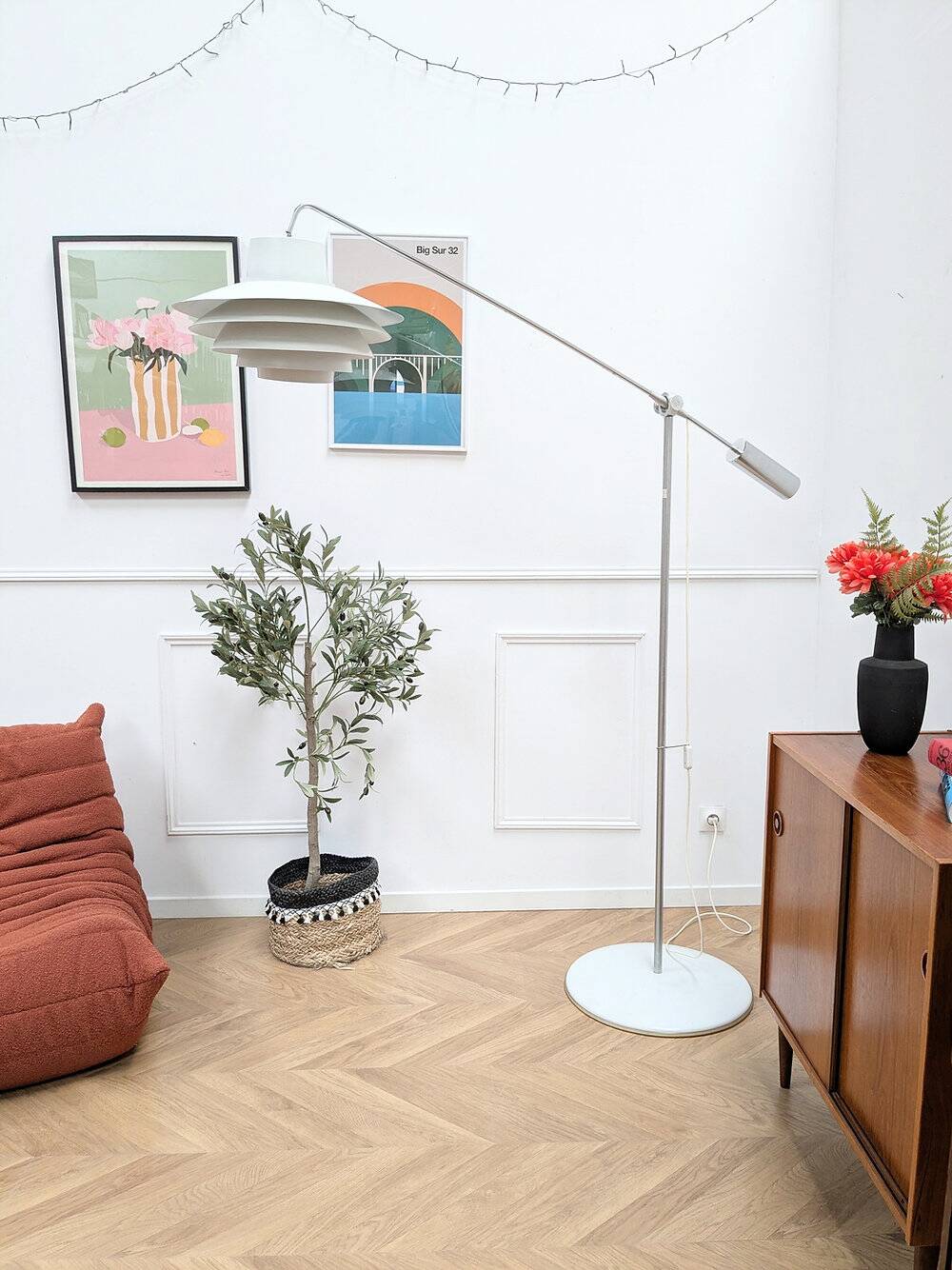 Modular floor lamp