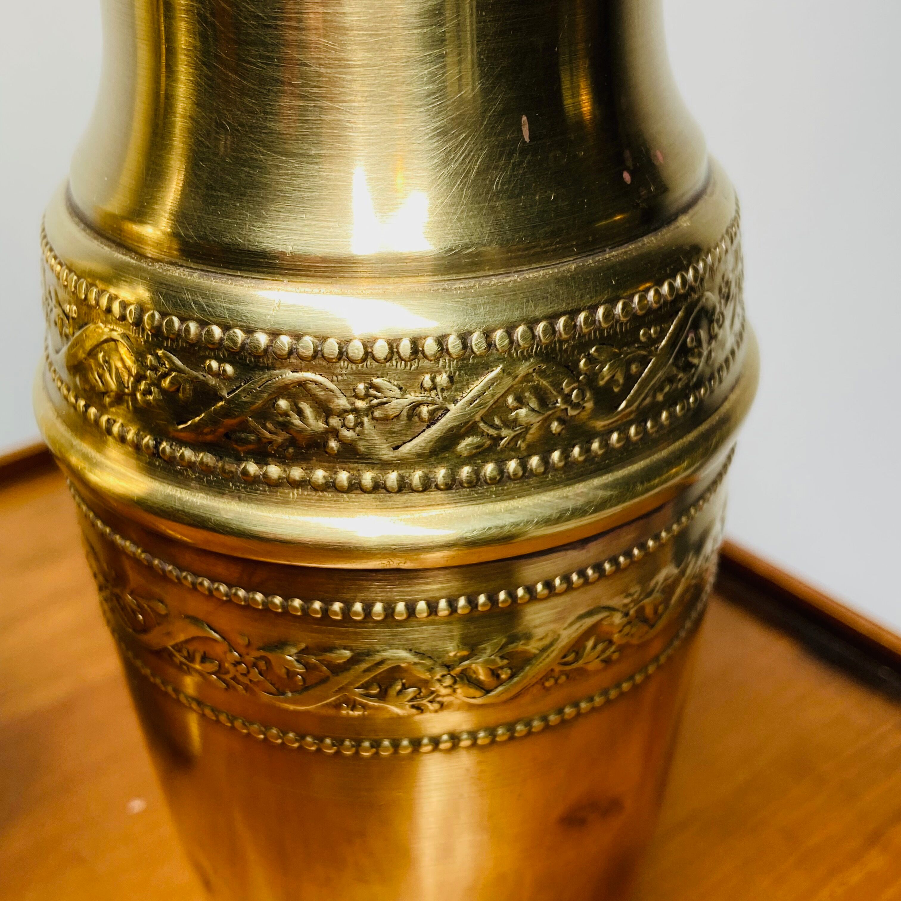 Paire de vases en laiton