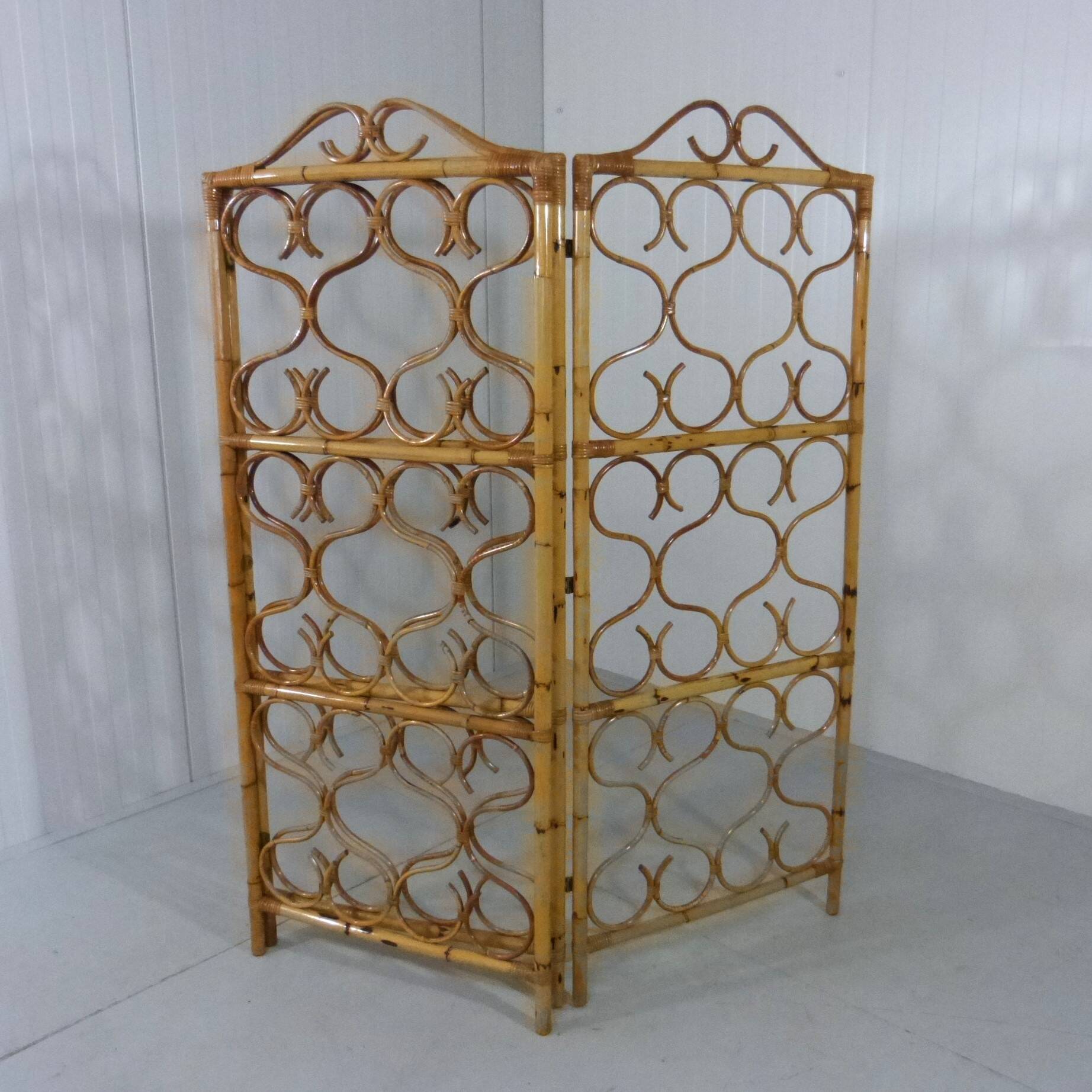 Rattan roomdivider folding screen Italy 1960’s