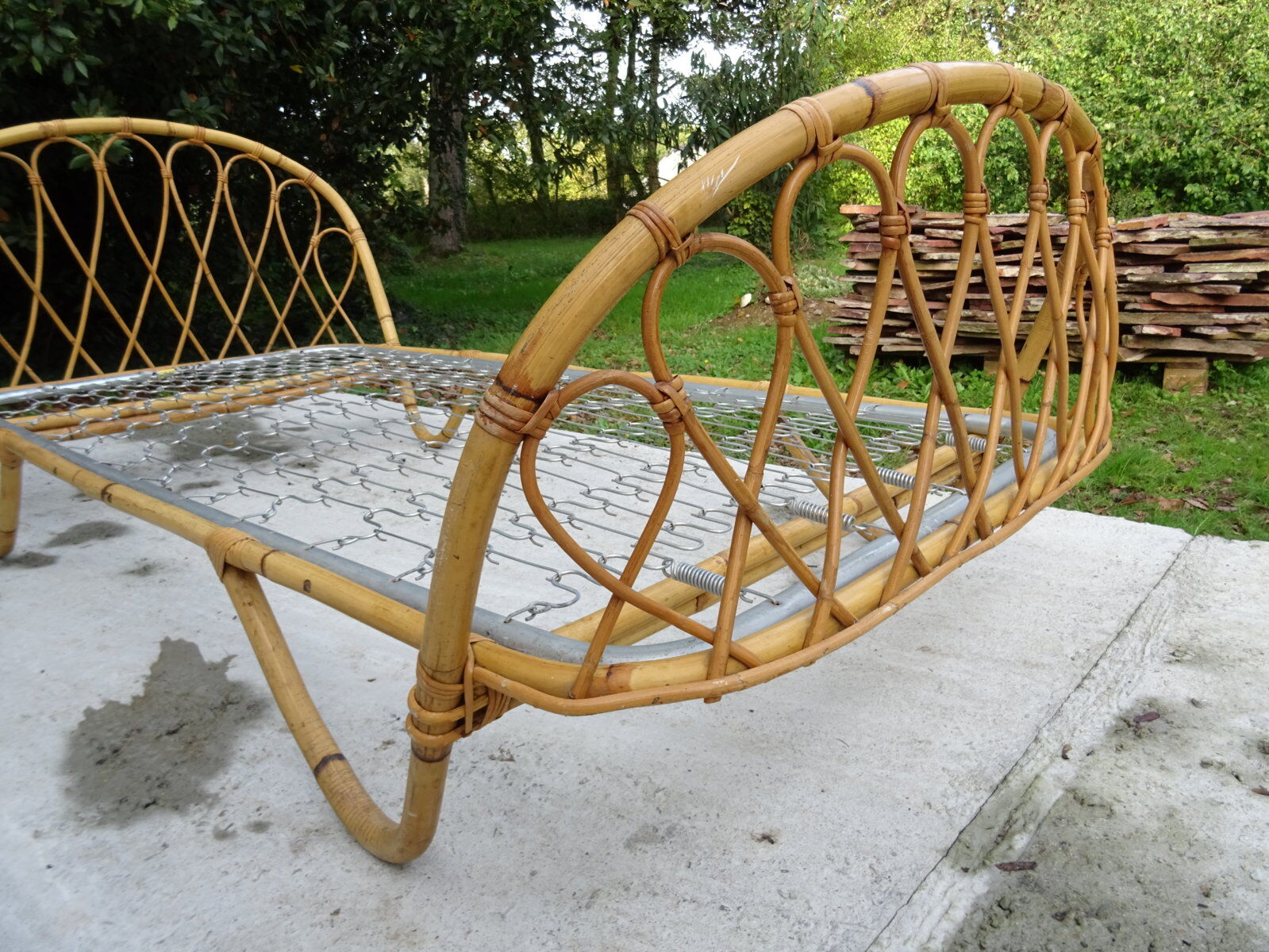 Lit corbeille rotin années 60