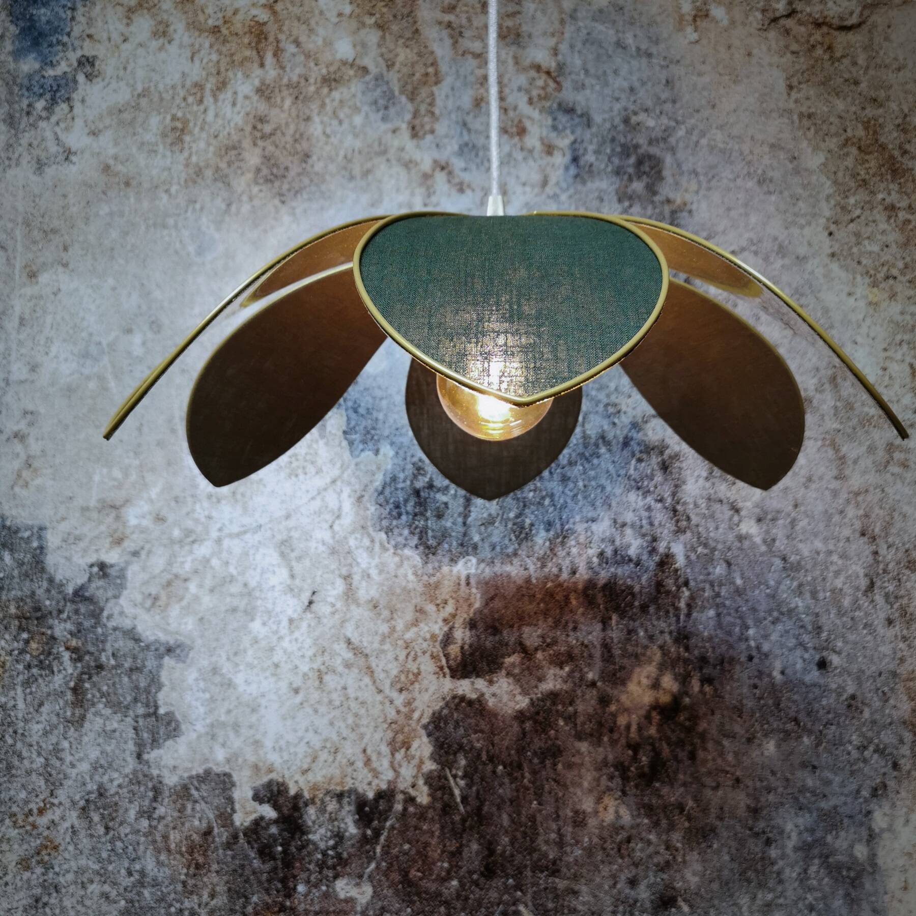 Flower suspension metal structure 6 petals in fir green linen