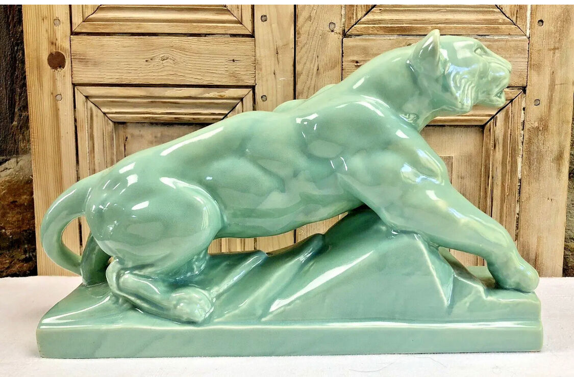 Cracked lioness sculpture art deco 1930 signed odyv