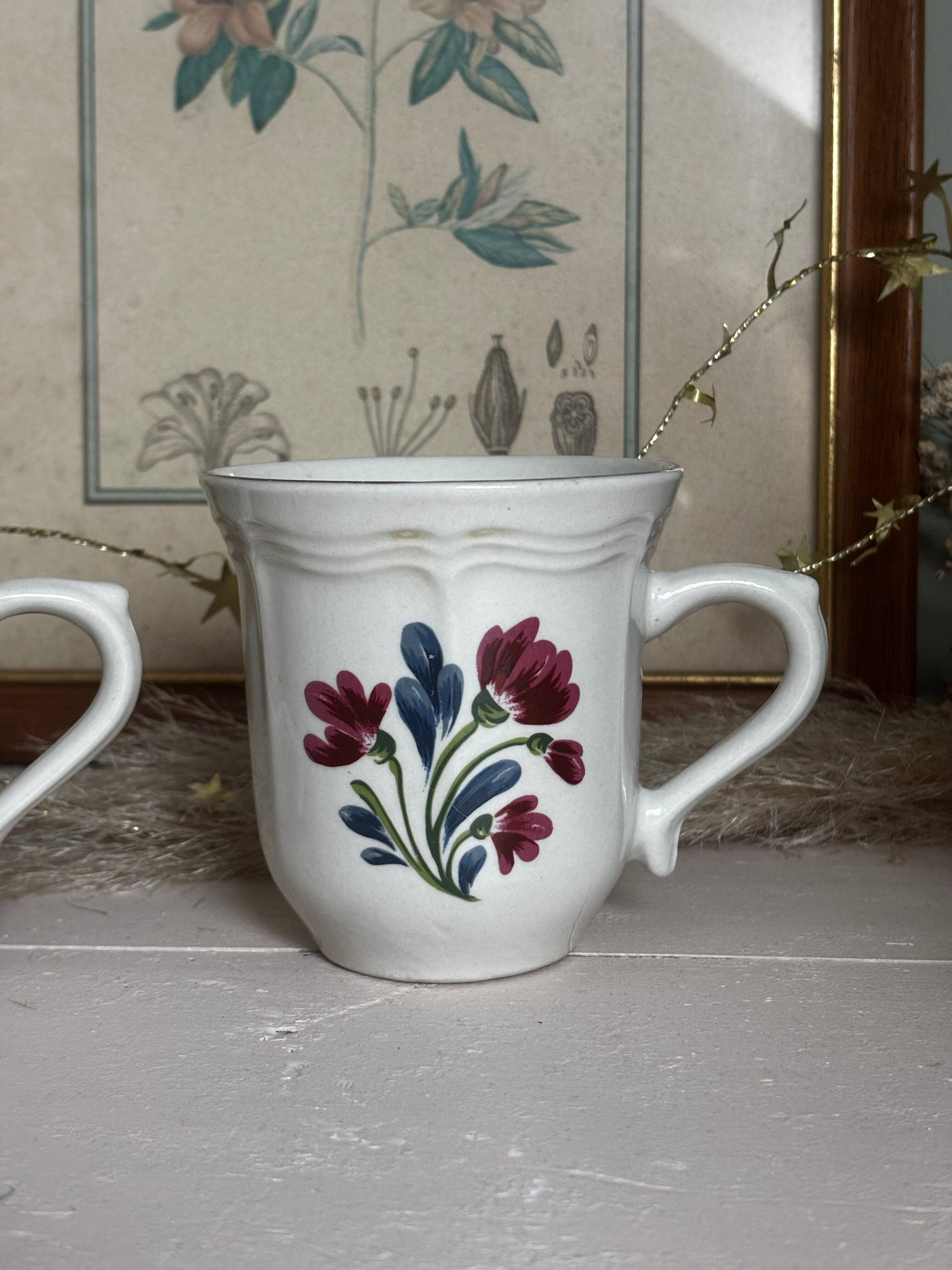 Ensemble de deux tasses fleuries Tienshan stoneware